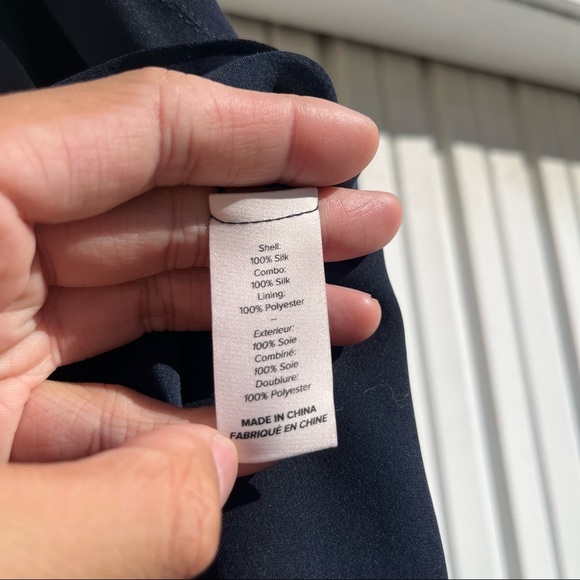 Cinq a Sept navy blue layered chiffon tank top (100% silk) - Picture 6 of 6